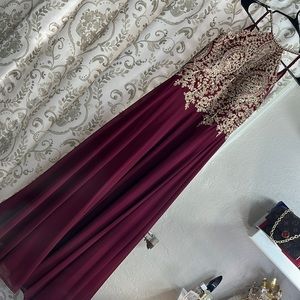 New David’s bridal prom dress show leg size M